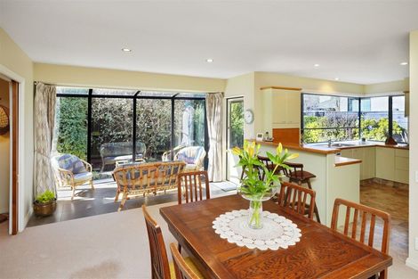 Photo of property in 2/112 Memorial Avenue, Burnside, Christchurch, 8053