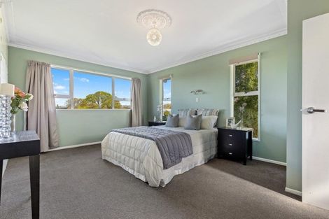 Photo of property in 15 Tralee Place, Bishopdale, Christchurch, 8053