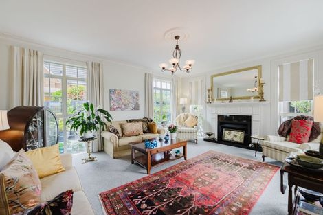 Photo of property in 135 Totara Street, Riccarton, Christchurch, 8041