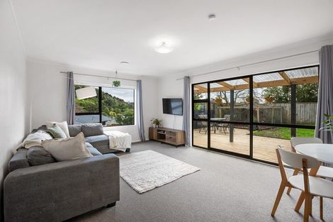 Photo of property in 24 Hookway Grove, Paraparaumu, 5032