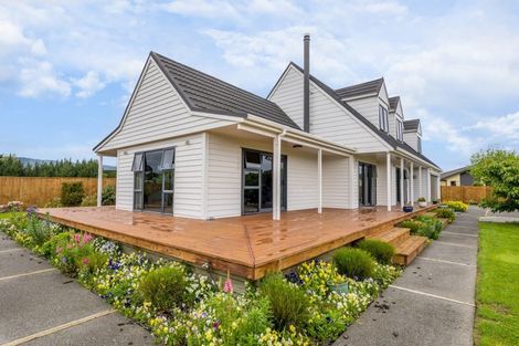 Photo of property in 14 Okarito Avenue, Levin, 5510