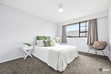 Photo of property in 68a Gemstone Drive, Birchville, Upper Hutt, 5018