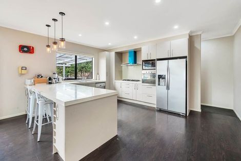 Photo of property in 43 South Kensington Way, Henderson, Auckland, 0612