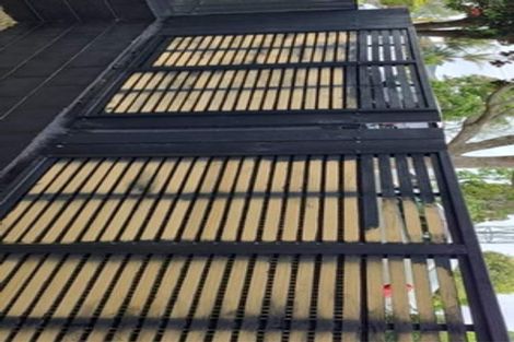 Photo of property in 1/60 Hepburn Road, Glendene, Auckland, 0602