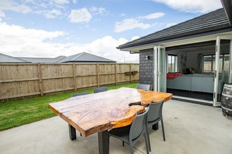 Photo of property in 8 Costello Drive, Ngatea, 3503