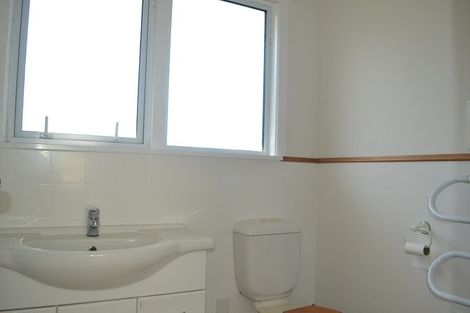 Photo of property in 2 Saville Row, Johnsonville, Wellington, 6037