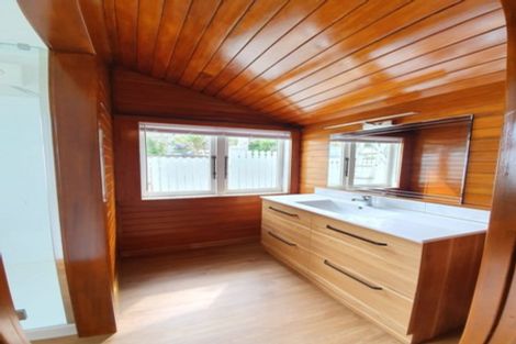 Photo of property in 83 Norwood Road, Bayswater, Auckland, 0622