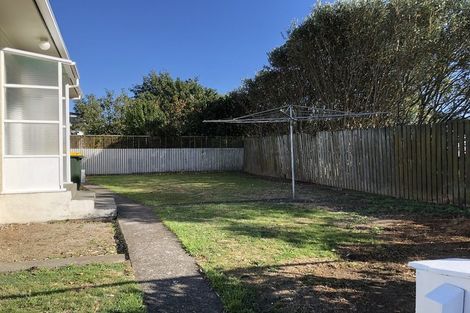 Photo of property in 8 Windsor Place, Levin, 5510