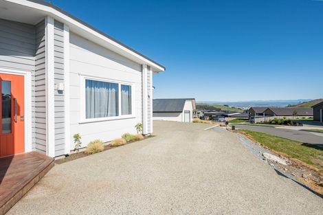 Photo of property in 23 Huntaway Close, Stoke, Nelson, 7011