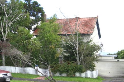 Photo of property in 50 Palmerston Road, Birkenhead, Auckland, 0626