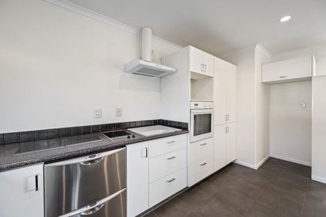 Photo of property in 2 Pipi Street, Two Mile Bay, Taupo, 3330