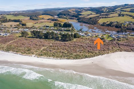 Photo of property in 125 Moturata Road, Taieri Beach, Taieri Mouth, 9091