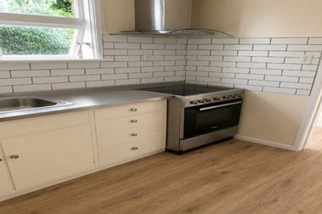 Photo of property in 8 Lochee Road, Upper Riccarton, Christchurch, 8041