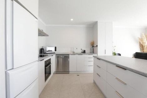 Photo of property in 24 Towhai Crescent, Owhata, Rotorua, 3010