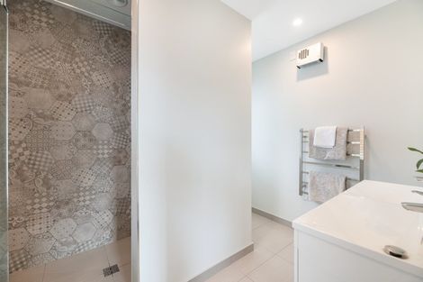 Photo of property in 3 Kahuparere Crescent, Pyes Pa, Tauranga, 3112