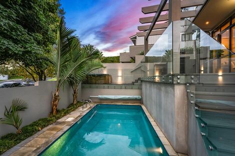 Photo of property in 1a Whitby Crescent, Mairangi Bay, Auckland, 0630