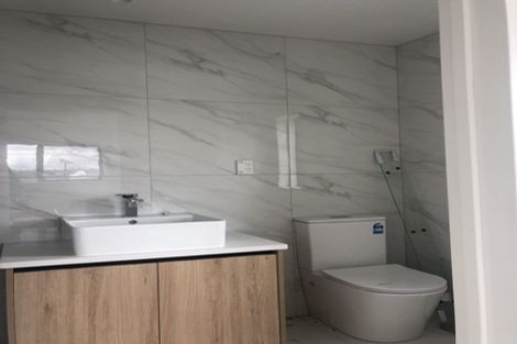 Photo of property in 141 Grove Road, Papakura, 2110