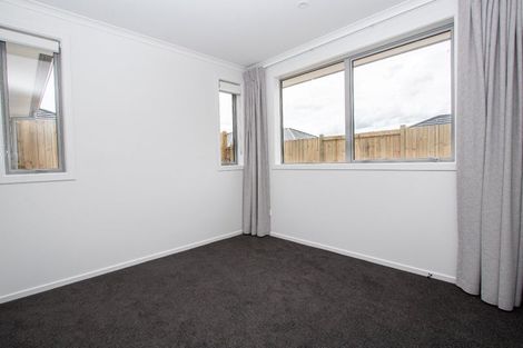 Photo of property in 2/12 Bostonkip Crescent, Fitzroy, Hamilton, 3282