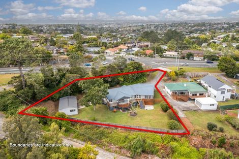 Photo of property in 456 Don Buck Road, Massey, Auckland, 0614