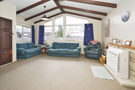 Photo of property in 79 Oakfield Crescent, Pukete, Hamilton, 3200