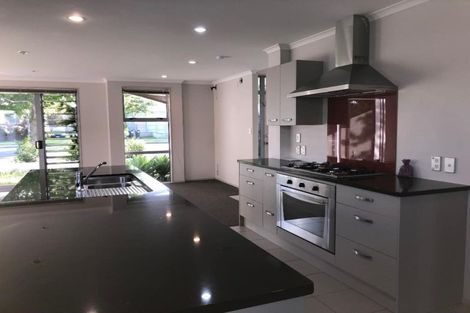 Photo of property in 214 Porchester Road, Takanini, 2112