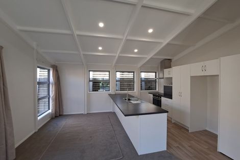 Photo of property in 64/62 Seaview Road, Marfell, New Plymouth, 4310