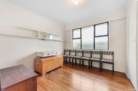 Photo of property in 53 Beaubank Road, Kelston, Auckland, 0602