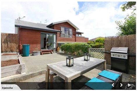 Photo of property in 19 Halladale Road, Papakowhai, Porirua, 5024