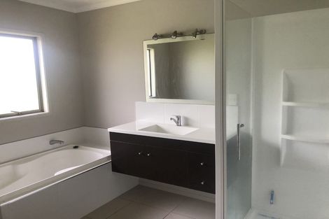 Photo of property in 38 Moonlight Drive, Rototuna North, Hamilton, 3210