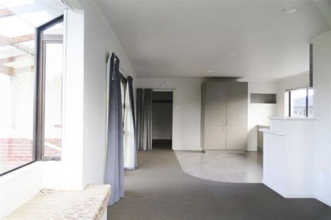 Photo of property in 21 Irving Street, Gore, 9710