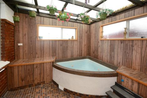 Photo of property in 18 Crest Street, Tainui, Dunedin, 9013