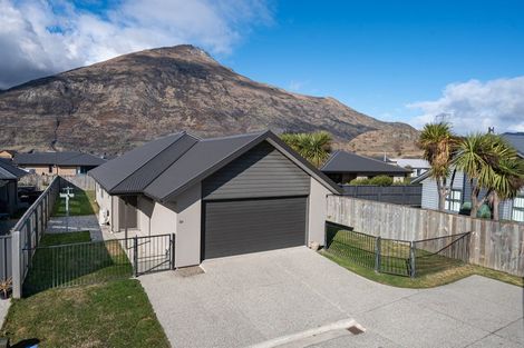 Photo of property in 8b Judge And Jury Drive, Lake Hayes, Queenstown, 9304