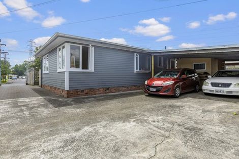Photo of property in 42 Tiraumea Drive, Pakuranga, Auckland, 2010