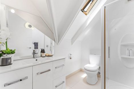 Photo of property in 6 Elliston Crescent, Stanmore Bay, Whangaparaoa, 0932