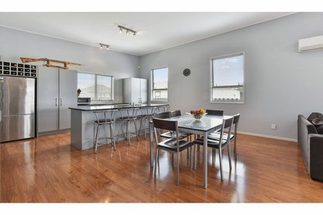 Photo of property in 18 Kaimoana Street, Weymouth, Auckland, 2103