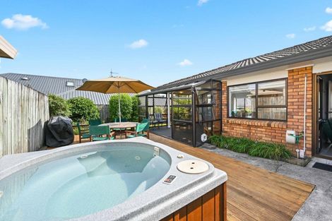 Photo of property in 19 Dallinger Street, St Andrews, Hamilton, 3200