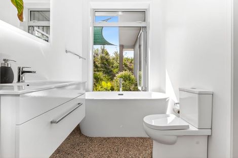 Photo of property in 140 Horton Road, Tasman, Upper Moutere, 7173