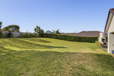 Photo of property in 8 Rae Lane, Paraparaumu Beach, Paraparaumu, 5032