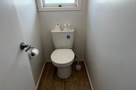 Photo of property in 3 Ware Place, Pakuranga Heights, Auckland, 2010