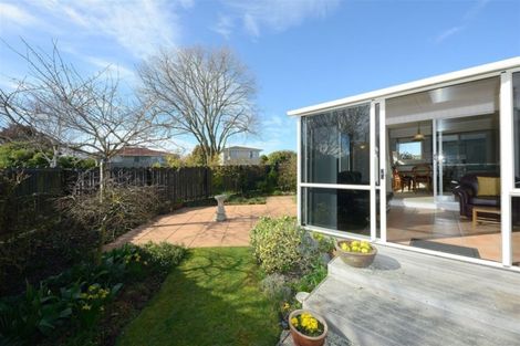 Photo of property in 51 Kent Lodge Avenue, Avonhead, Christchurch, 8042