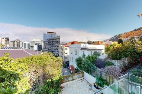 Photo of property in 15 Selwyn Terrace, Thorndon, Wellington, 6011