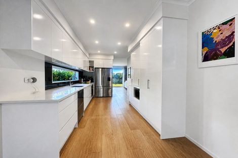 Photo of property in 11 Walter Merton Road, Hobsonville, Auckland, 0616