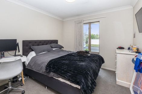 Photo of property in 15 Sovereign Gardens, Halswell, Christchurch, 8025