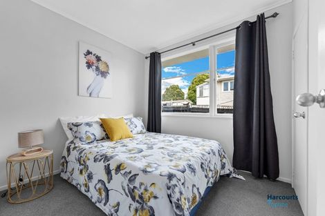 Photo of property in 1/52 Harrington Road, Henderson, Auckland, 0610