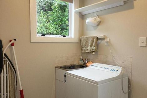 Photo of property in 27 Ngamotu Road, Moturoa, New Plymouth, 4310