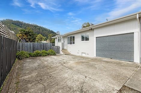Photo of property in 2/125 Tipahi Street, Nelson South, Nelson, 7010