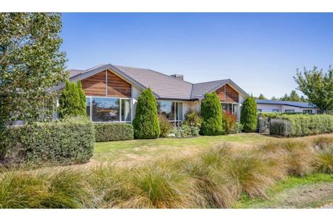 Photo of property in 4 Bernice Crescent, Yaldhurst, Christchurch, 8042