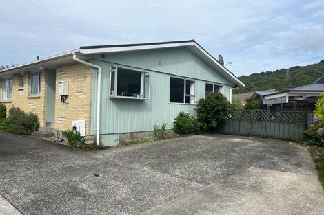 Photo of property in 1/21 Denver Grove, Totara Park, Upper Hutt, 5018