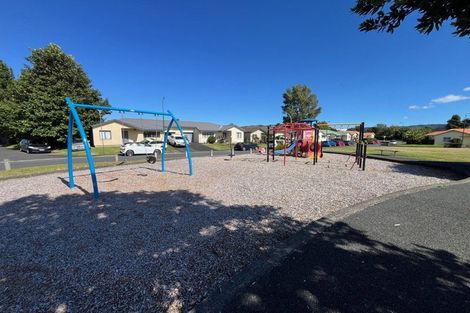 Photo of property in 3 Lockington Avenue, Henderson, Auckland, 0612