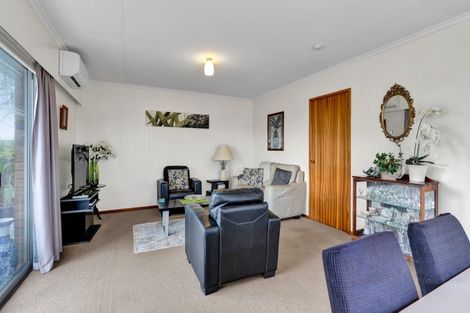 Photo of property in 13 Kowhai Street, Strandon, New Plymouth, 4312